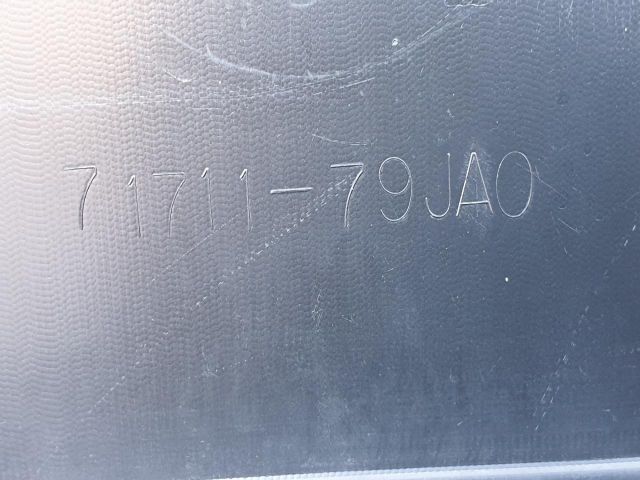 bontott SUZUKI SX4 Első Lökhárító (Részeivel)