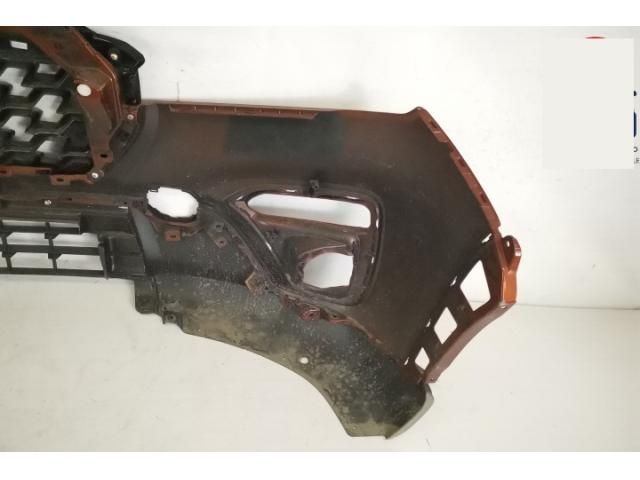 bontott SUZUKI SX4 Első Lökhárító (Részeivel)