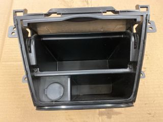 bontott SUZUKI SX4 Első Tároló Rekesz