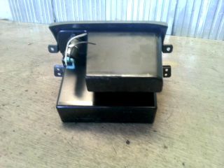 bontott SUZUKI SX4 Első Tároló Rekesz