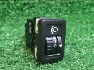 bontott SUZUKI SX4 Fényszórómagasság Állító Kapcsoló