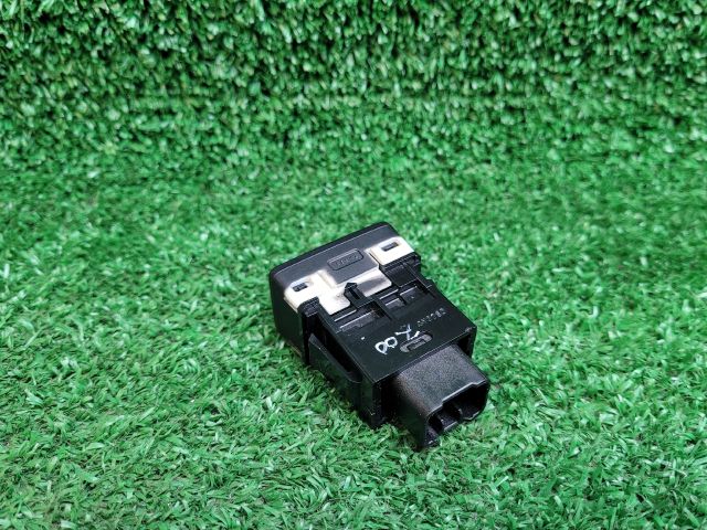 bontott SUZUKI SX4 Fényszórómagasság Állító Kapcsoló