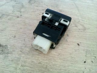 bontott SUZUKI SX4 Fényszórómagasság Állító Kapcsoló