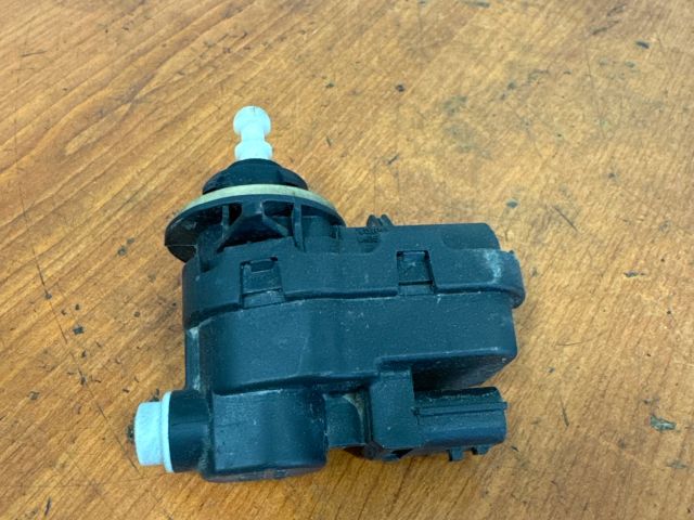 bontott SUZUKI SX4 Fényszórómagasság Állító Motor (Pozíciófüggetlen)