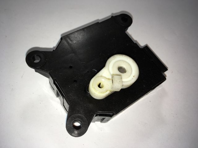 bontott SUZUKI SX4 Fűtés Állító Motor