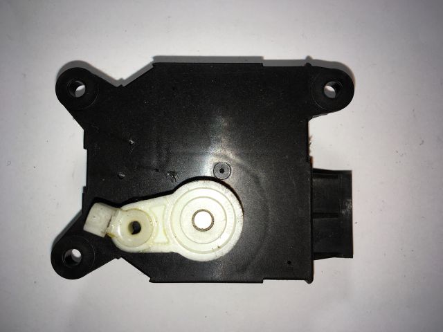 bontott SUZUKI SX4 Fűtés Állító Motor