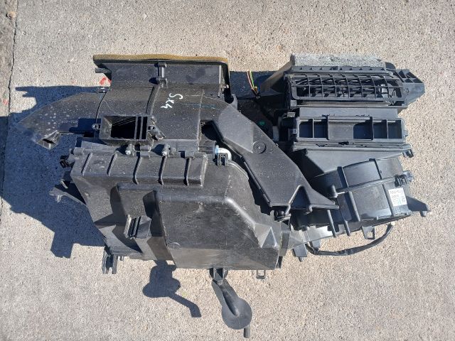 bontott SUZUKI SX4 Fűtés Box