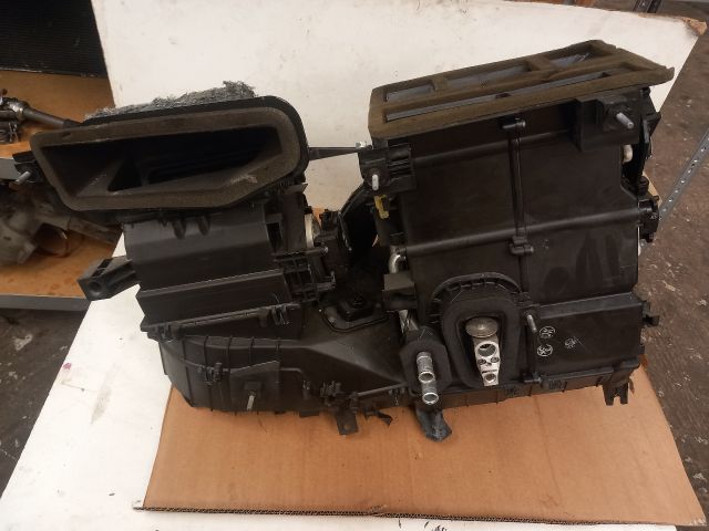 bontott SUZUKI SX4 Fűtés Box