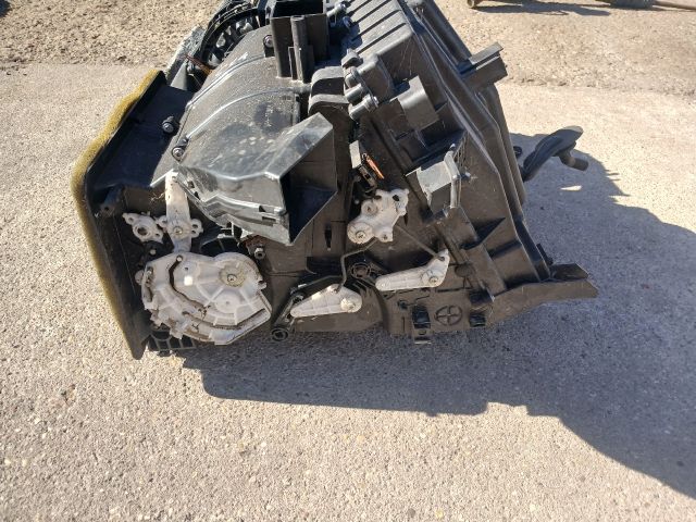 bontott SUZUKI SX4 Fűtés Box