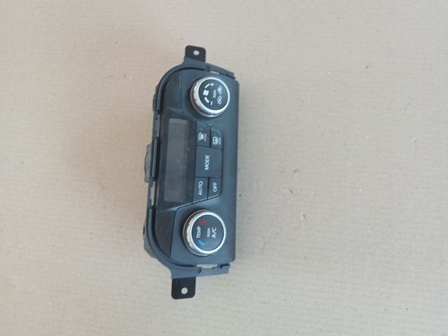 bontott SUZUKI SX4 Fűtéskapcsoló (digit klímás)