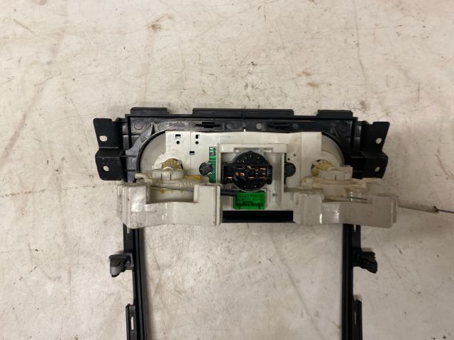 bontott SUZUKI SX4 Fűtéskapcsoló (manuális klímás)