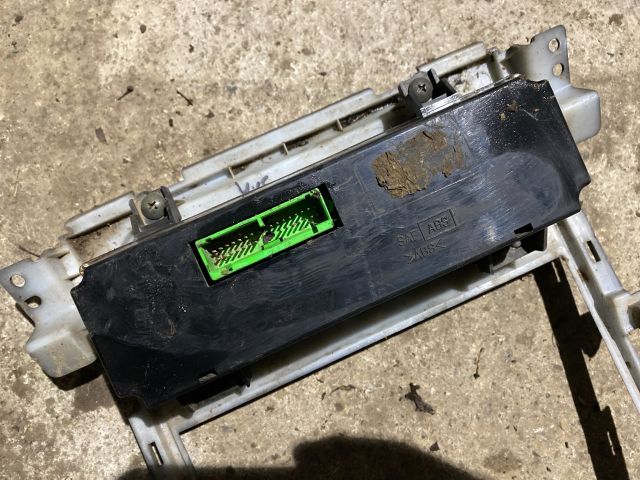 bontott SUZUKI SX4 Fűtéskapcsoló (manuális klímás)