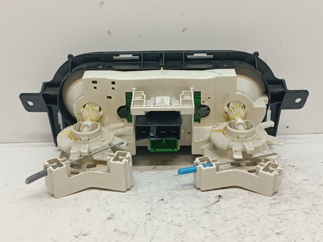 bontott SUZUKI SX4 Fűtéskapcsoló (manuális klímás)