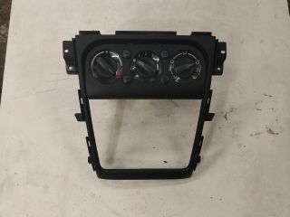 bontott SUZUKI SX4 Fűtéskapcsoló (manuális klímás)