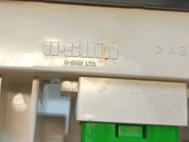 bontott SUZUKI SX4 Fűtéskapcsoló (manuális klímás)