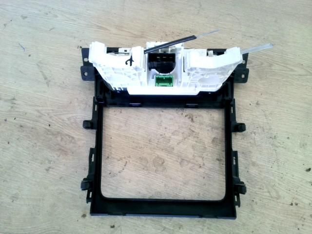 bontott SUZUKI SX4 Fűtéskapcsoló