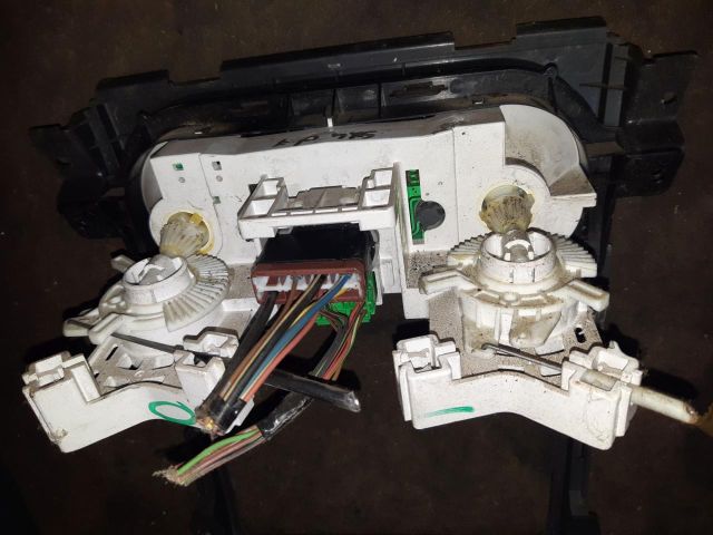 bontott SUZUKI SX4 Fűtéskapcsoló