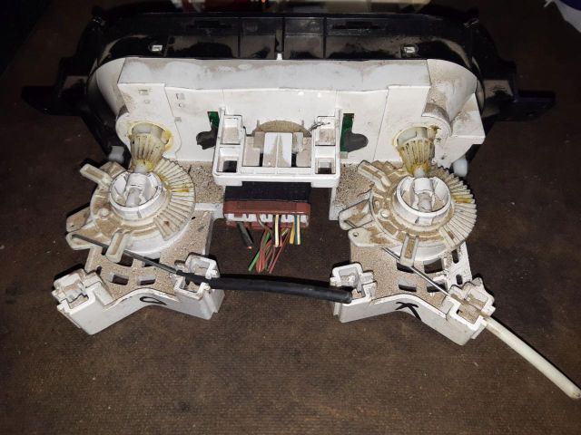 bontott SUZUKI SX4 Fűtéskapcsoló