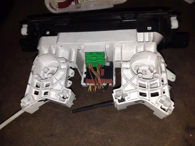 bontott SUZUKI SX4 Fűtéskapcsoló