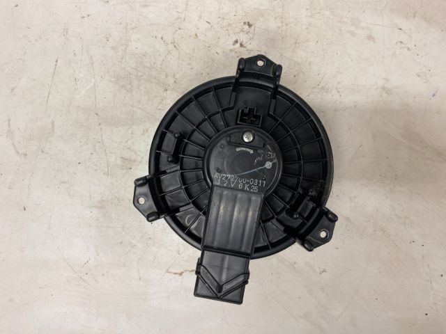 bontott SUZUKI SX4 Fűtőmotor (Klímás)