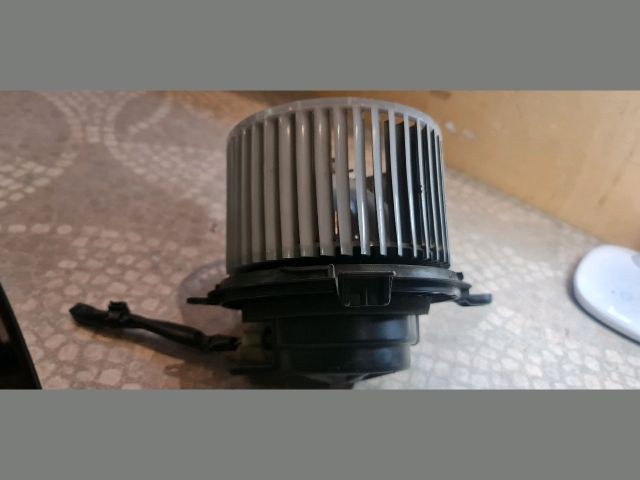 bontott SUZUKI SX4 Fűtőmotor (Klímás)