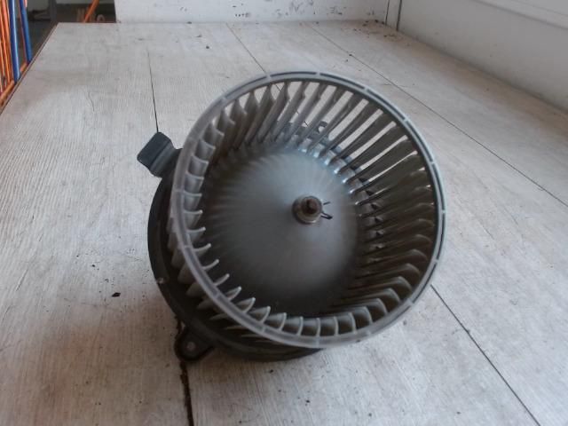 bontott SUZUKI SX4 Fűtőmotor (Klímás)