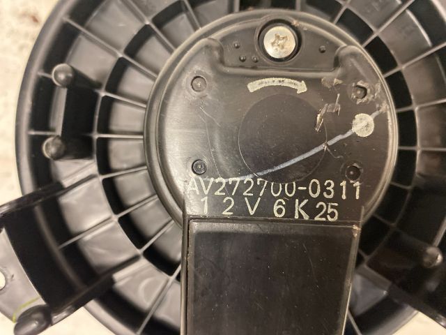 bontott SUZUKI SX4 Fűtőmotor (Klímás)