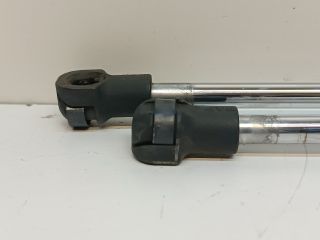 bontott SUZUKI SX4 Gázrugós Kitámasztó Teleszkóp Pár Csomagtérajtó