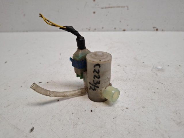 bontott SUZUKI SX4 Hátsó Ablakmosó Szivattyú