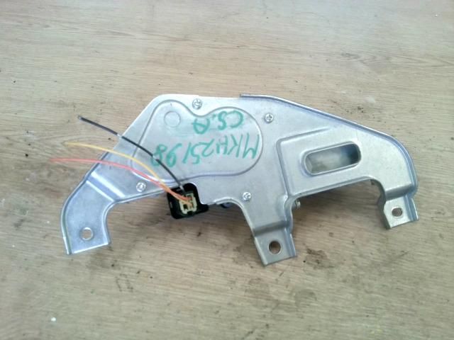 bontott SUZUKI SX4 Hátsó Ablaktörlő Motor