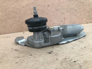 bontott SUZUKI SX4 Hátsó Ablaktörlő Motor