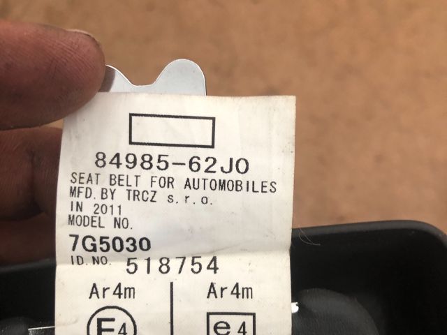 bontott SUZUKI SX4 Hátsó középső Biztonsági Öv