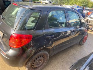 bontott SUZUKI SX4 Hátsó középső Lökhárító