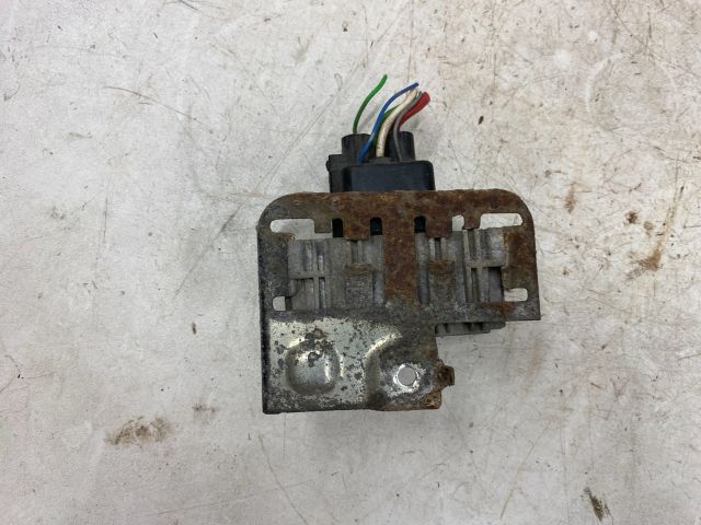 bontott SUZUKI SX4 Izzító Relé