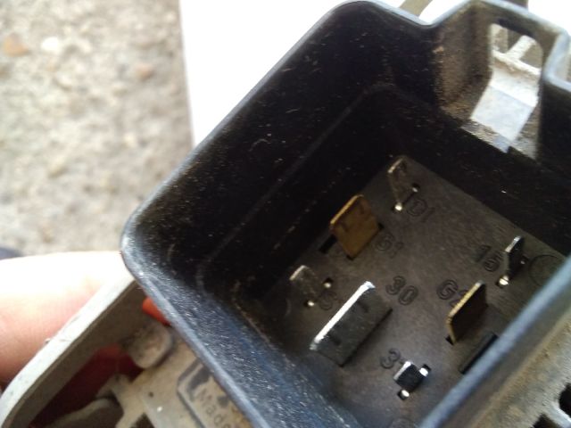 bontott SUZUKI SX4 Izzító Relé