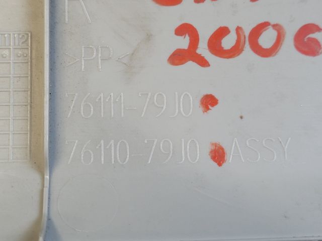 bontott SUZUKI SX4 Jobb A Oszlop Burkolat