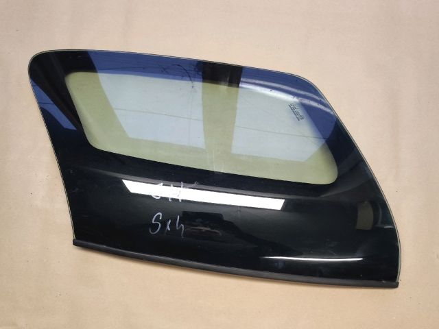 bontott SUZUKI SX4 Jobb C Oszlop Oldalablak Üveg