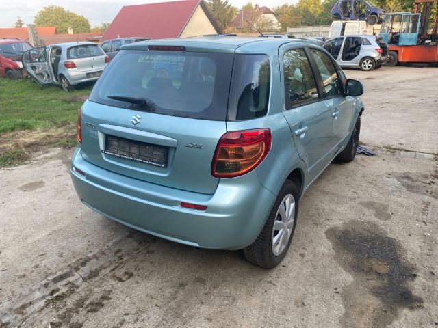 bontott SUZUKI SX4 Jobb C Oszlop