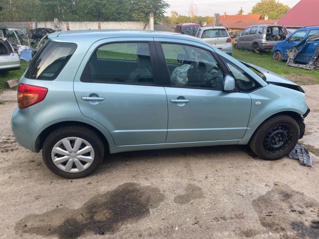 bontott SUZUKI SX4 Jobb C Oszlop