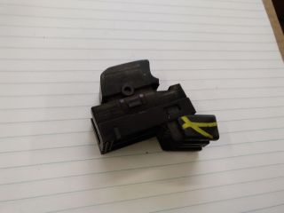 bontott SUZUKI SX4 Jobb első Ablakemelő Kapcsoló