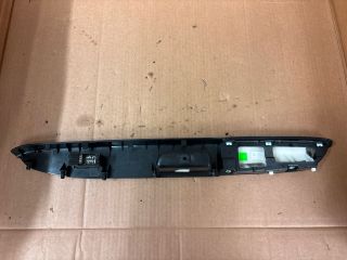 bontott SUZUKI SX4 Jobb első Ablakemelő Kapcsoló