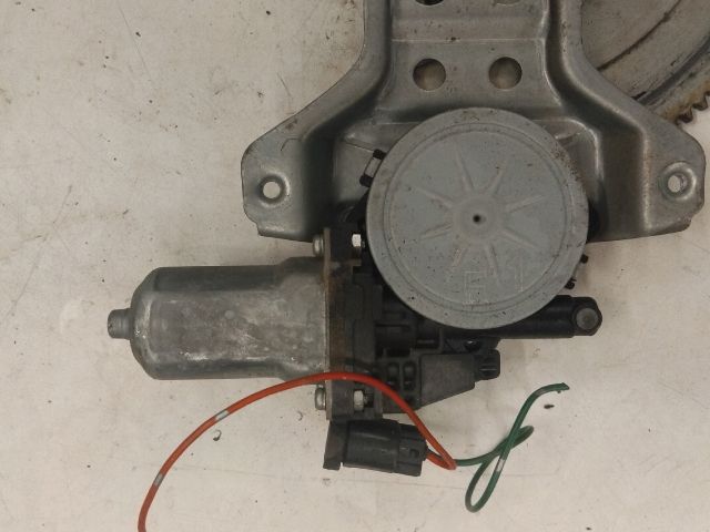 bontott SUZUKI SX4 Jobb első Ablakemelő Motor