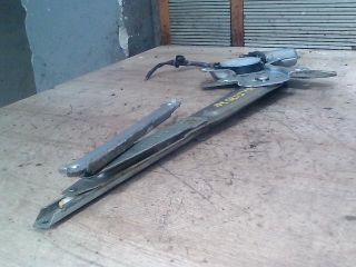 bontott SUZUKI SX4 Jobb első Ablakemelő Szerkezet (Elektromos)