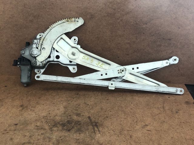 bontott SUZUKI SX4 Jobb első Ablakemelő Szerkezet (Elektromos)