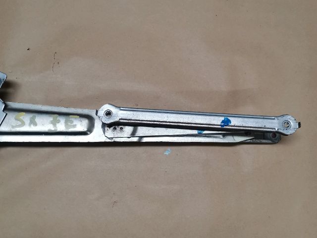 bontott SUZUKI SX4 Jobb első Ablakemelő Szerkezet (Elektromos)