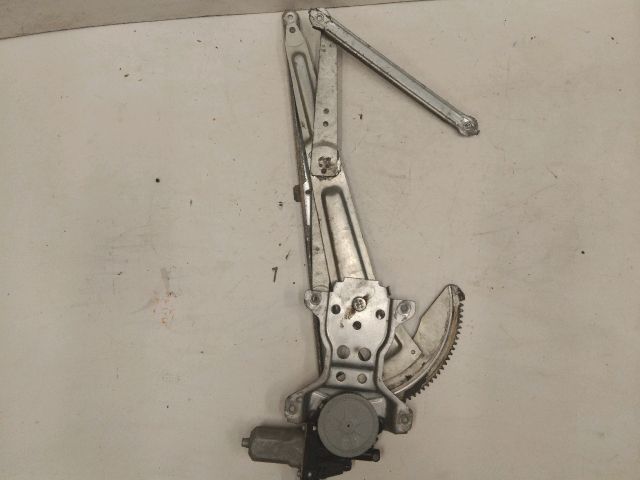 bontott SUZUKI SX4 Jobb első Ablakemelő Szerkezet (Elektromos)