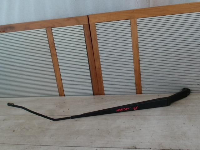 bontott SUZUKI SX4 Jobb első Ablaktörlő Kar