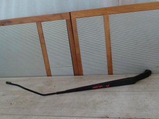 bontott SUZUKI SX4 Jobb első Ablaktörlő Kar