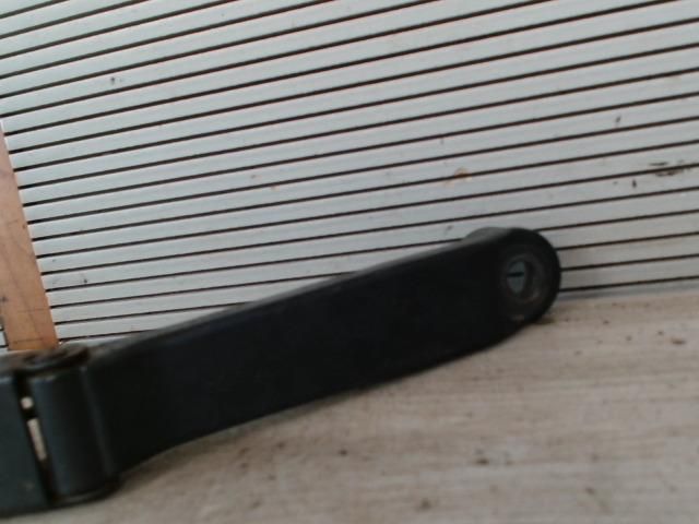 bontott SUZUKI SX4 Jobb első Ablaktörlő Kar