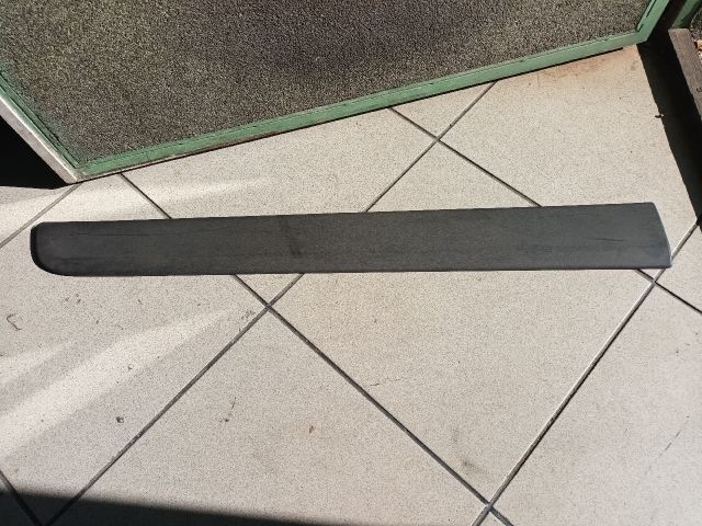 bontott SUZUKI SX4 Jobb első Ajtó Díszléc